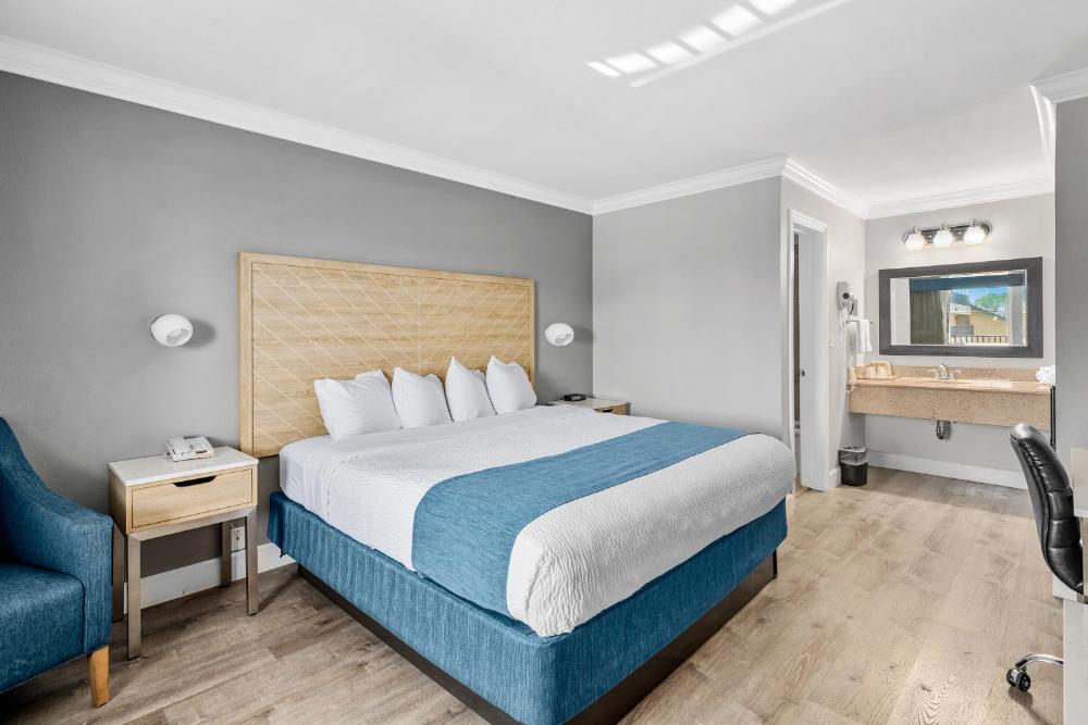 King Room interior
